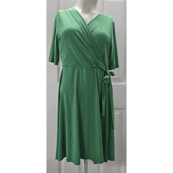 Gilli Dresses & Skirts - GILLI Faux Wrap V Neck Green Office Career Midi Dress Womens Size M